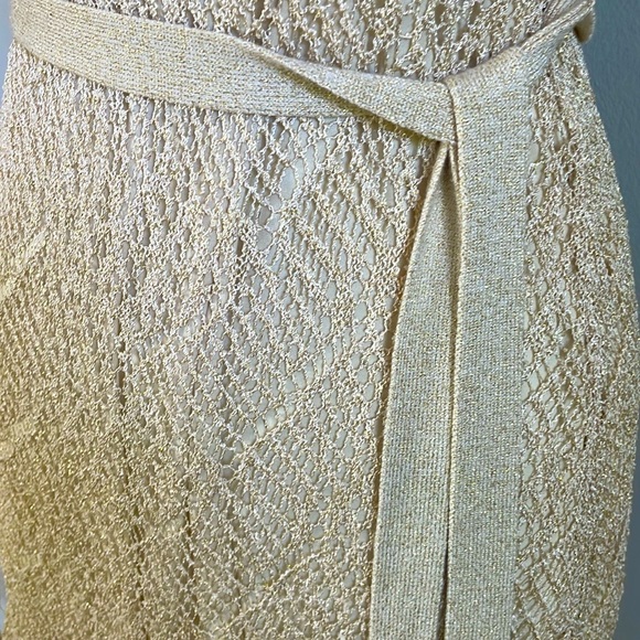 NWOT  bebe Metallic Gold Mini Crochet-Knit Halter A-Line Belted Dress, Size M - Picture 7 of 16
